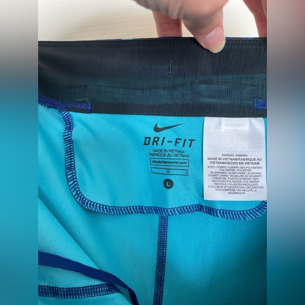Nike Dri-Fit tight fit crop length blue leggings L - Picture 7 of 9